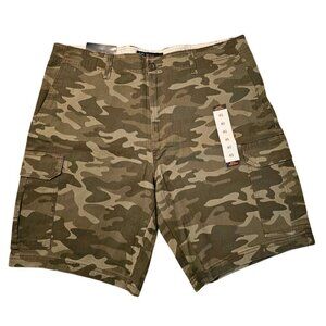 Size 40 Mens Camo Cargo 10" Inseam Regal Exchange Cotton/Spandex Blend